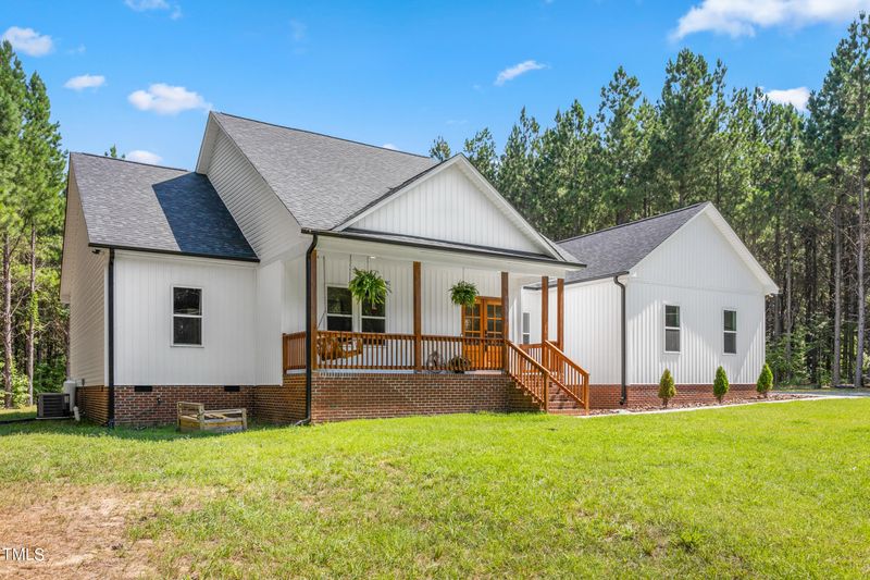 1800 Willie Pace Rd, Burlington, NC 27217
