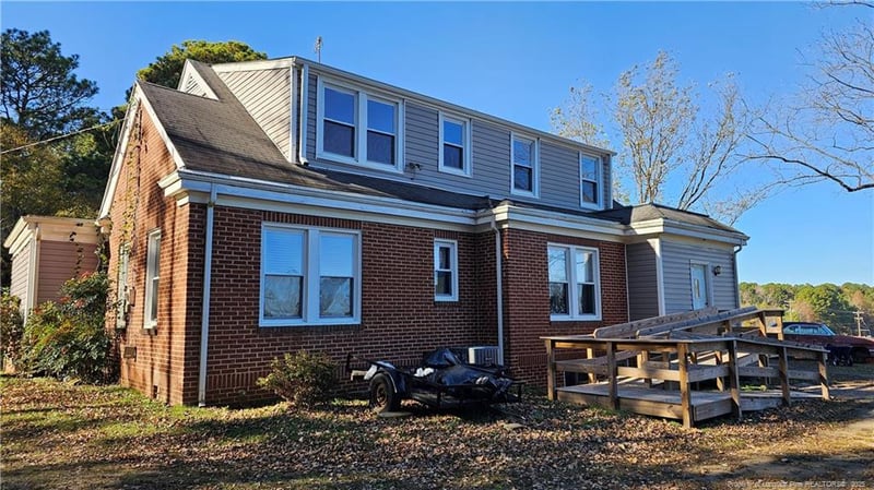 1801 Carthage St, Sanford, NC 27330