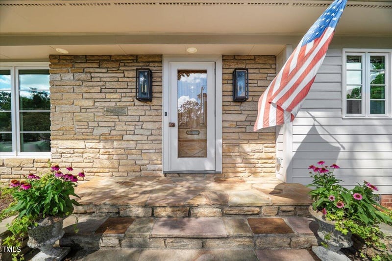 1801 Mcdonald Ln, Raleigh, NC 27608