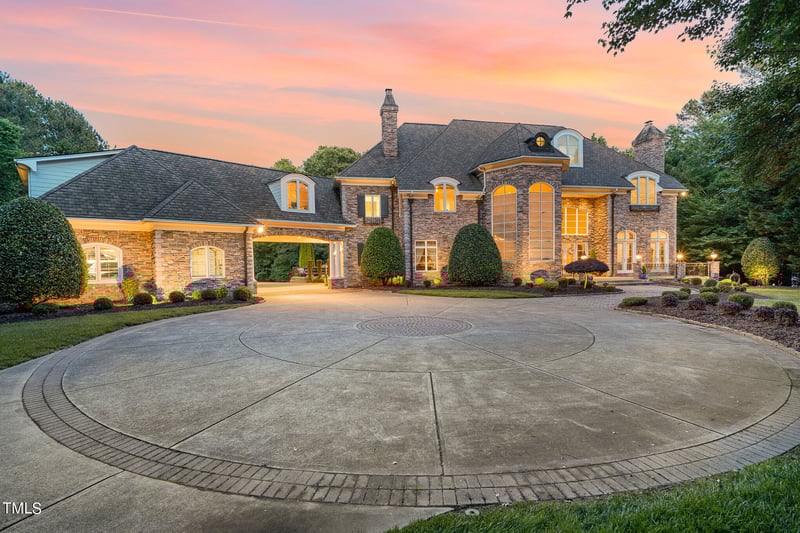 1801 Oatlands Ct, Wake Forest, NC 27587