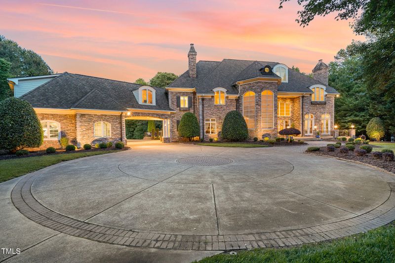 1801 Oatlands Ct, Wake Forest, NC 27587