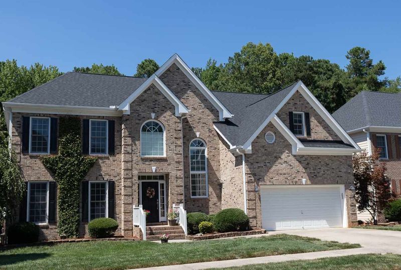 1802 Crystal Creek Dr, Durham, NC 27712