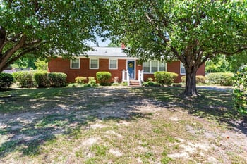 1802 Flintshire Rd, Fayetteville, NC 28304