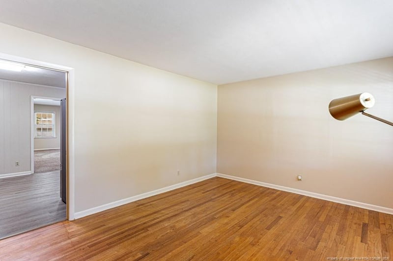 1802 Flintshire Rd, Fayetteville, NC 28304