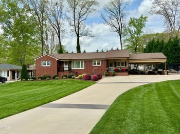 1802 Greenbriar Rd, Henderson, NC 27536