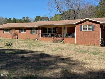 1802 Holiday Rd, Sanford, NC 27330