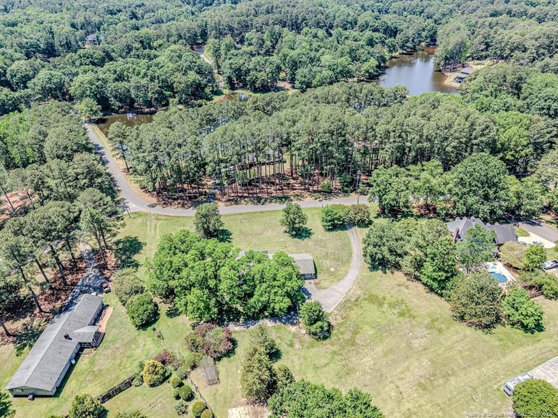 1802 Holiday Rd, Sanford, NC 27330