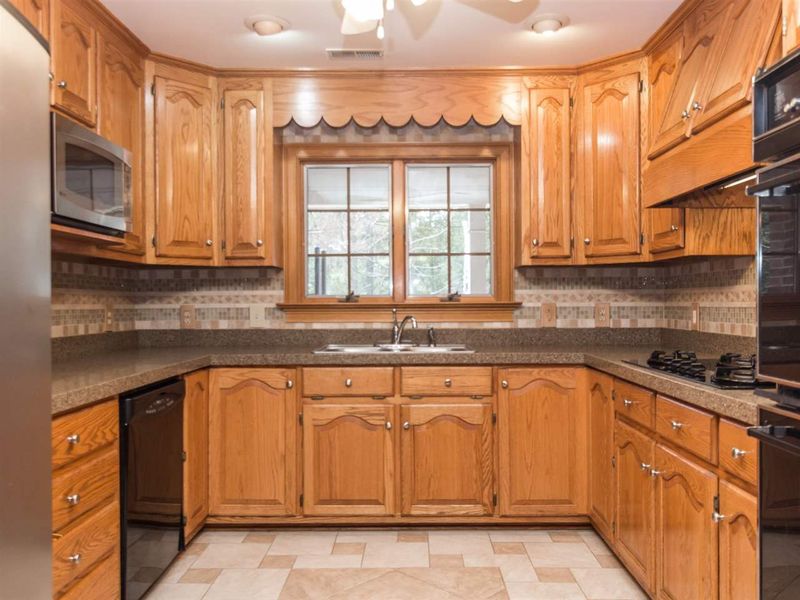 1802 Milan St, Durham, NC 27704
