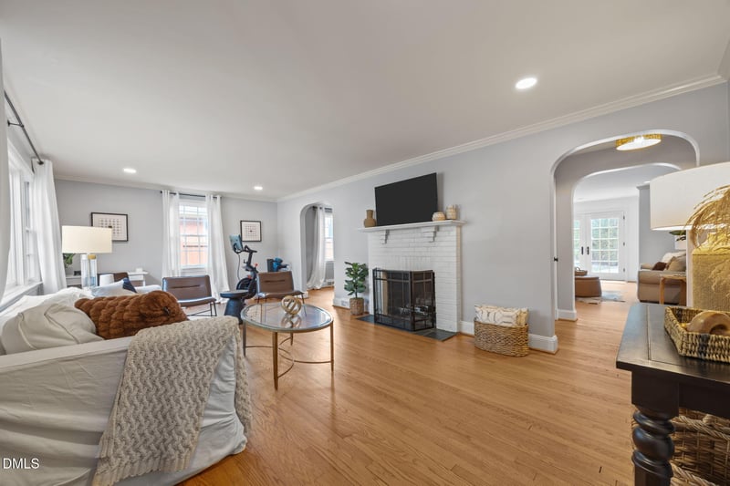 1802 Pineview St, Raleigh, NC 27608