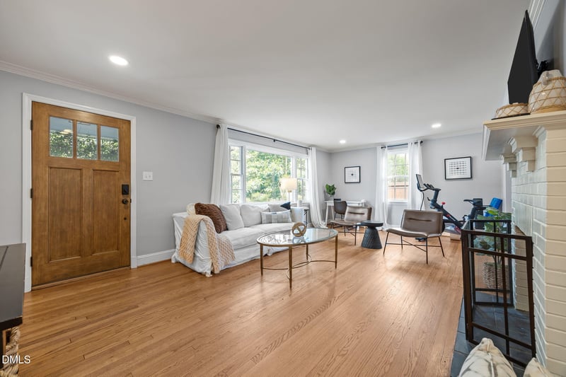1802 Pineview St, Raleigh, NC 27608