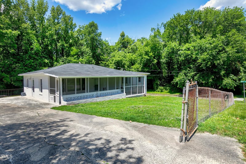 1802 Pritchard Pl, Durham, NC 27707