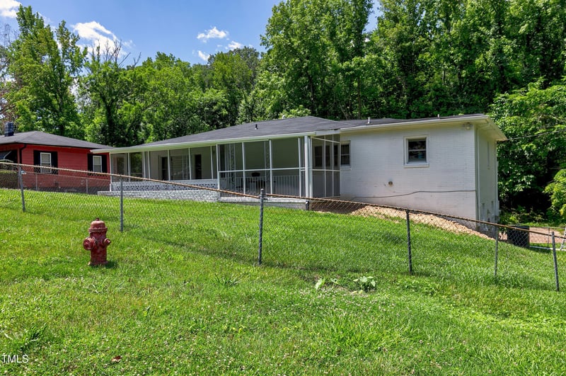 1802 Pritchard Pl, Durham, NC 27707
