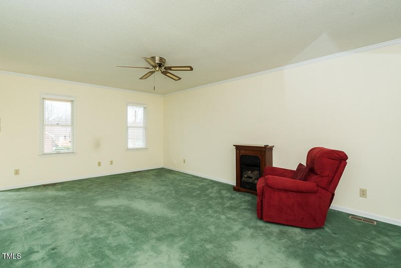 1802 Springmeadow Dr, Graham, NC 27253