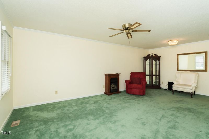 1802 Springmeadow Dr, Graham, NC 27253