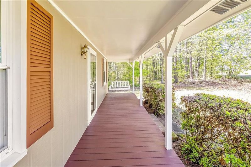 1803 Cherokee Trl, Sanford, NC 27332