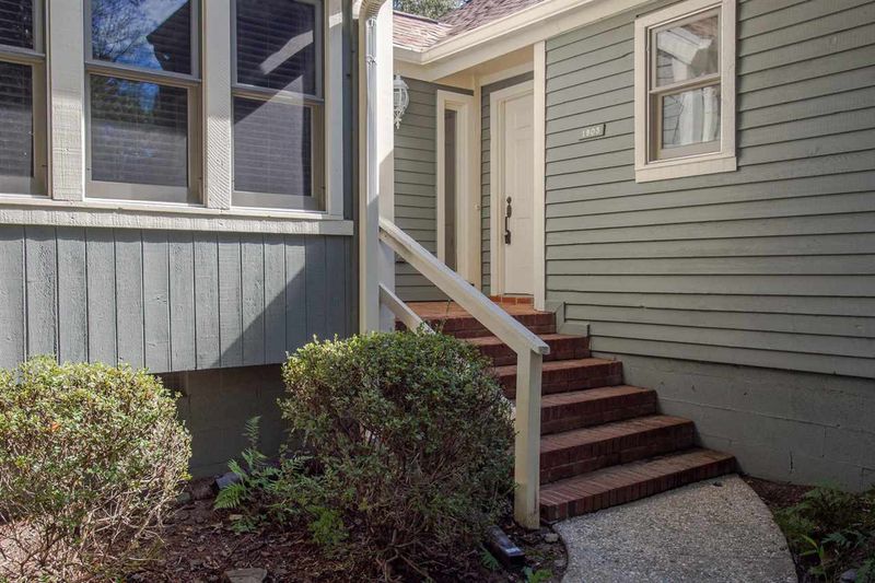 1803 Falls Church Rd, Raleigh, NC 27609