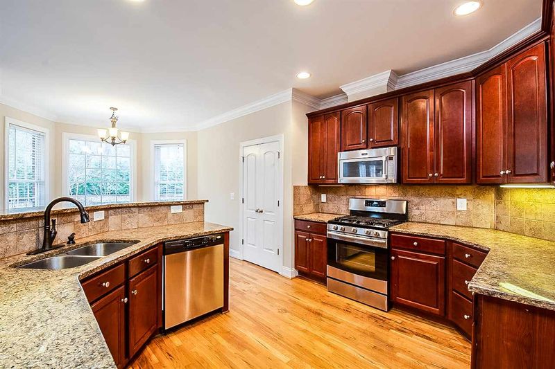 1804 Blackstone Dr, Durham, NC 27712