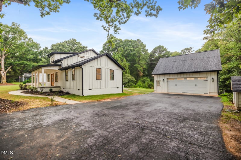 1804 Carpenter Pond Rd, Raleigh, NC 27613