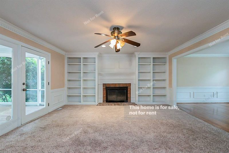 1804 Snow Wind Dr, Raleigh, NC 27615