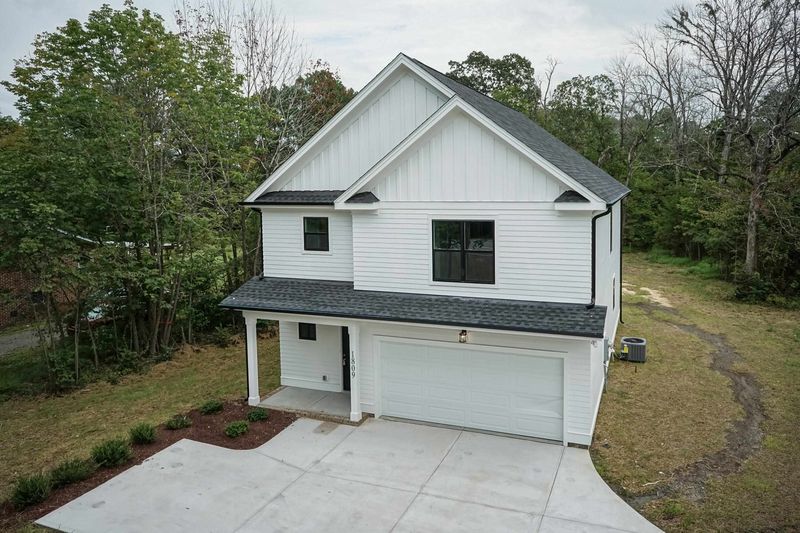 1804 Sunview St, Raleigh, NC 27610