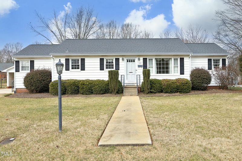 1805 Brown Ave, Burlington, NC 27215