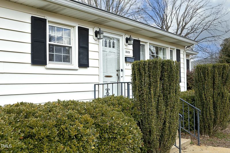 1805 Brown Ave, Burlington, NC 27215