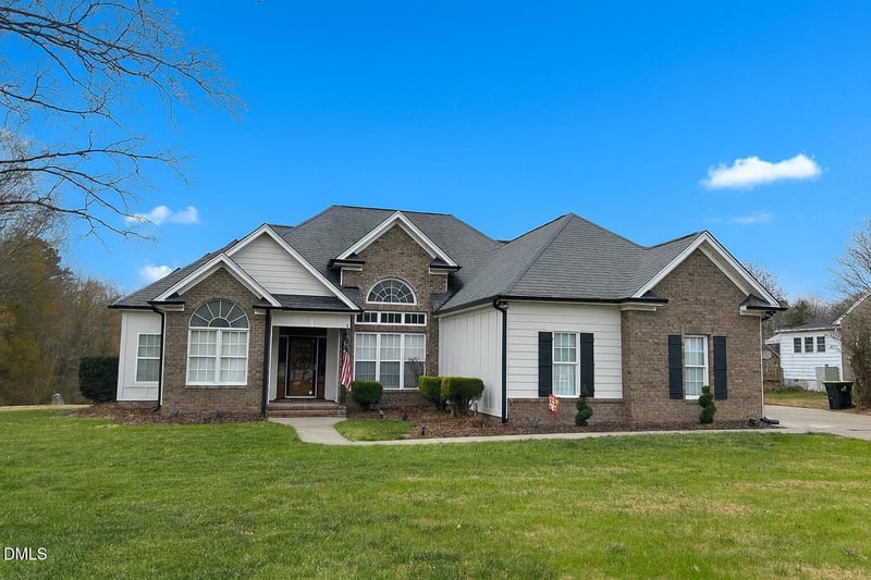 1805 Main St, Graham, NC 27253