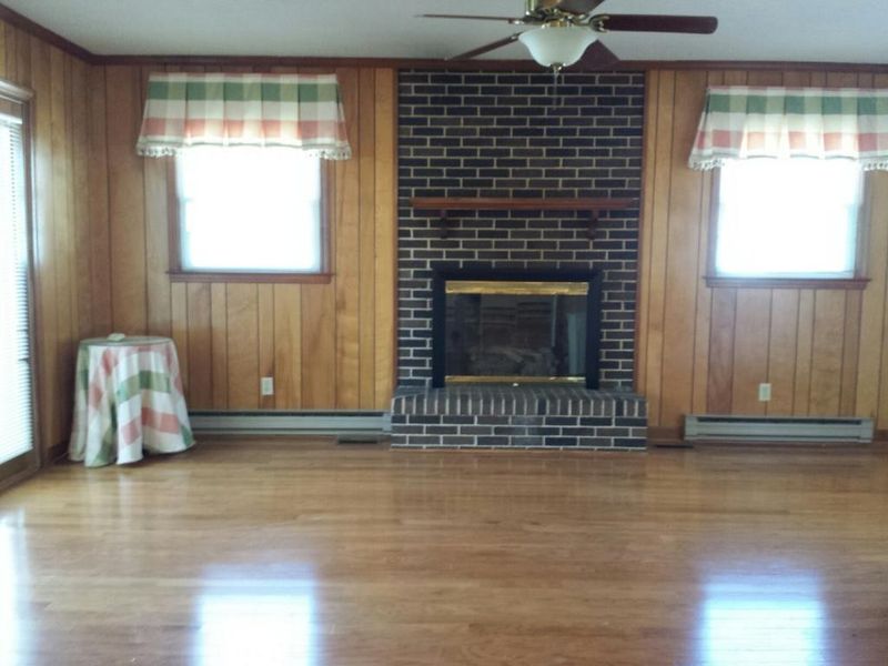 1805 Springhill Dr, Burlington, NC 27217