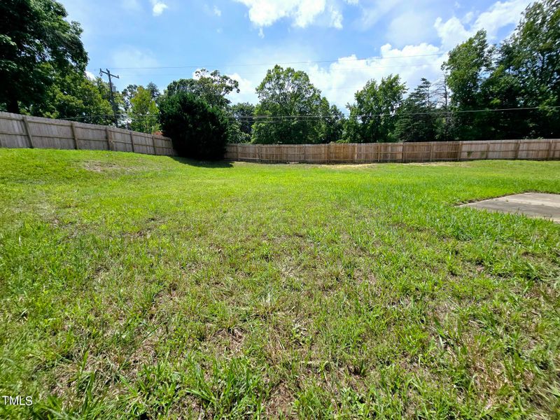 1806 Beech Ct, Burlington, NC 27217