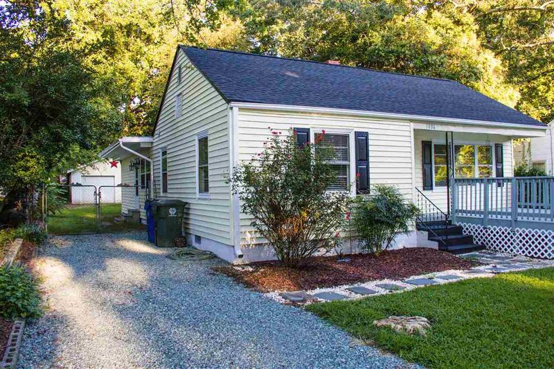 1806 Bennett St, Raleigh, NC 27606