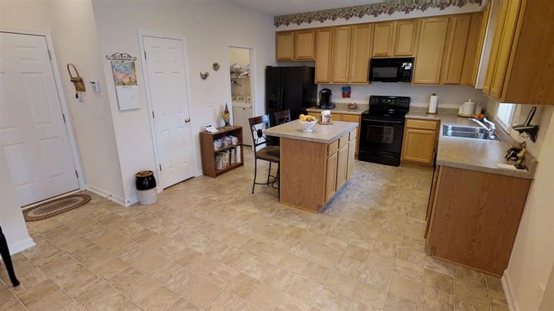 1806 Cedar Grove Dr, Durham, NC 27703