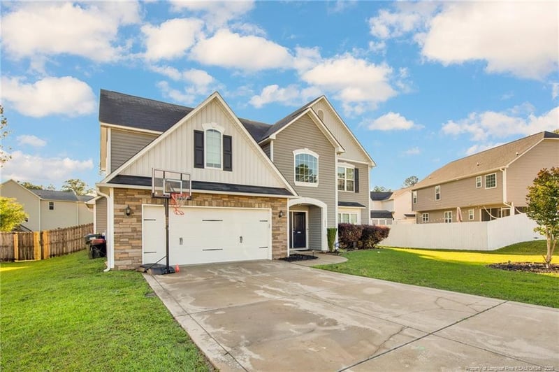 1806 Cozy Branch Rd, Fayetteville, NC 28314