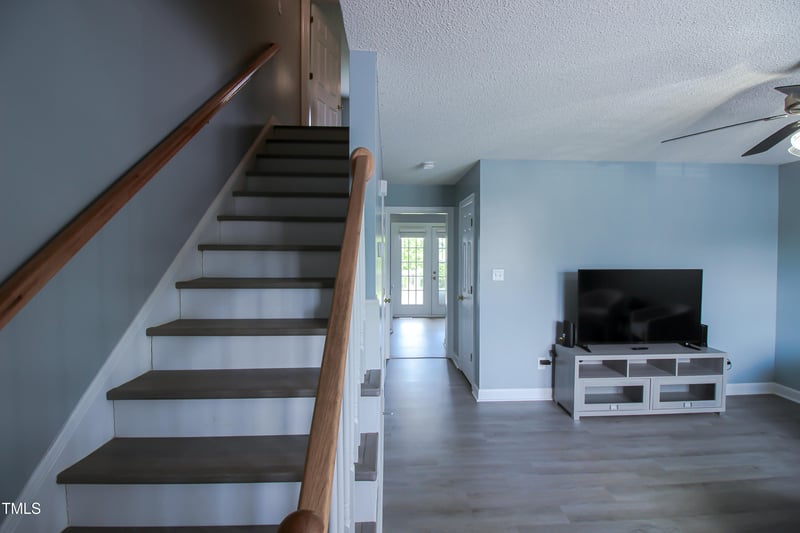 1806 Stroll Cir, Fuquay Varina, NC 27526