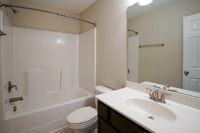 1807 Barngate Way, Raleigh, NC 27614