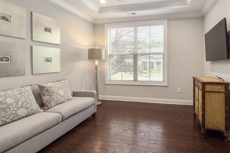 1807 Capstone Dr, Durham, NC 27713