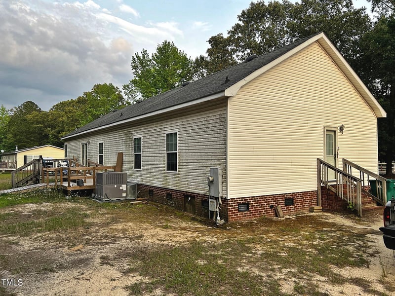 1807 Horseshoe Bend Rd, Erwin, NC 28339