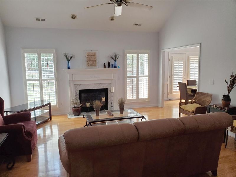 1807 Kelly Glen Dr, Apex, NC 27502