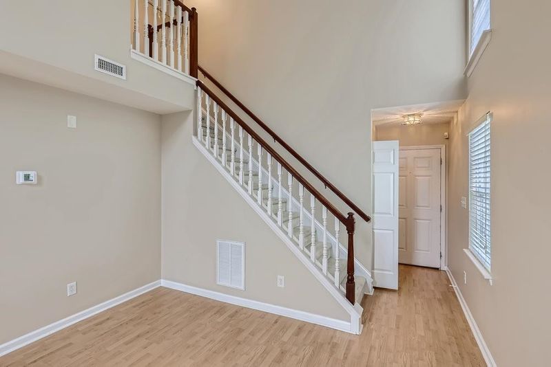1807 Shiva Ct, Durham, NC 27703