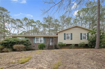 1807 Swann St, Fayetteville, NC 28303