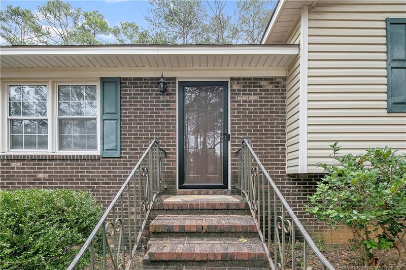 1807 Swann St, Fayetteville, NC 28303
