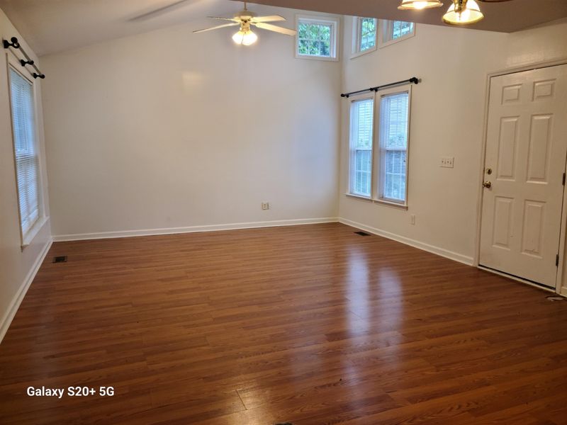1808 Coltrane Ct, Raleigh, NC 27610