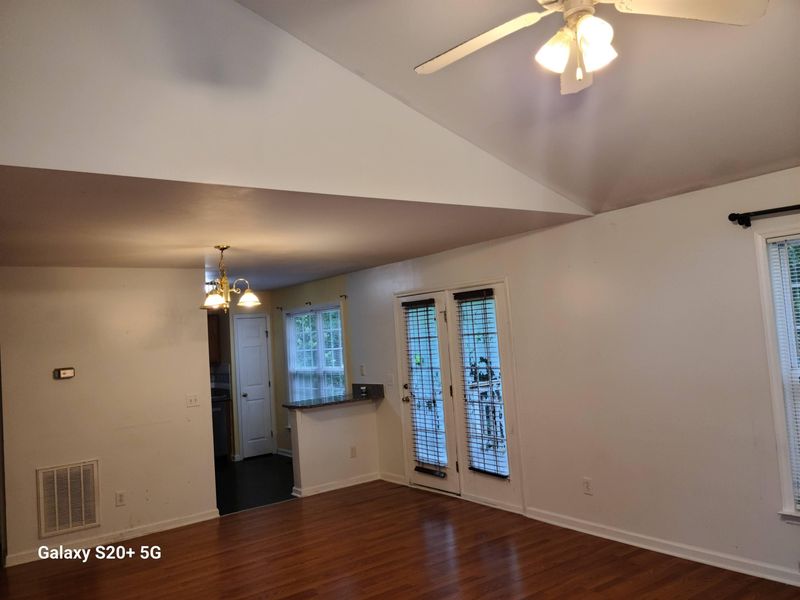 1808 Coltrane Ct, Raleigh, NC 27610