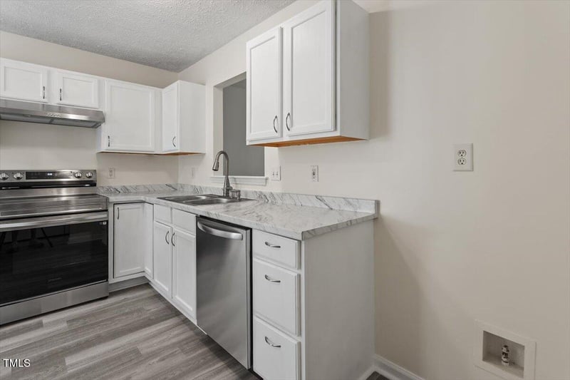 1808 Elkpark Dr, Raleigh, NC 27610