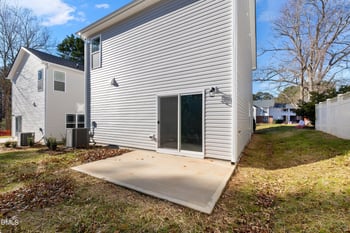 1808 Falls Landing Dr, Raleigh, NC 27614