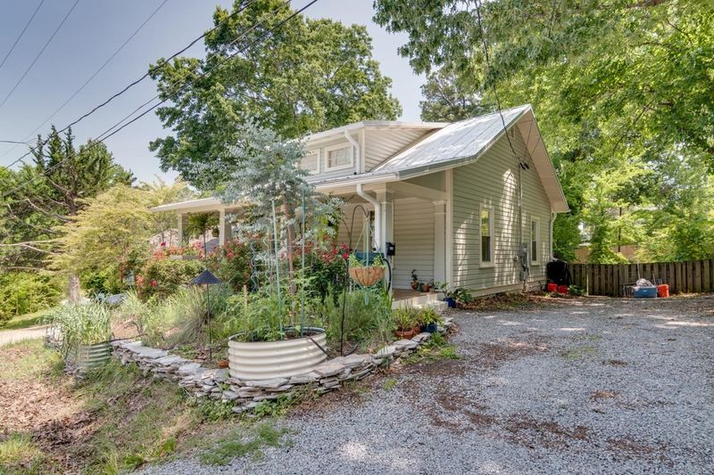 1808 Rosetta Dr, Durham, NC 27701