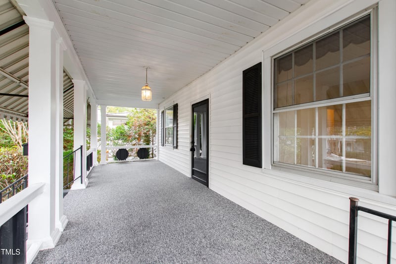 1808 Sunset Dr, Raleigh, NC 27608