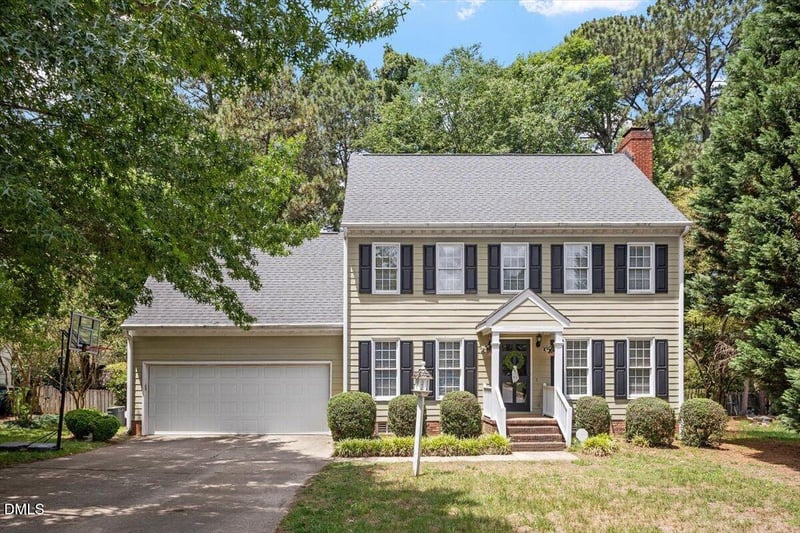1808 Thorpshire Dr, Raleigh, NC 27615