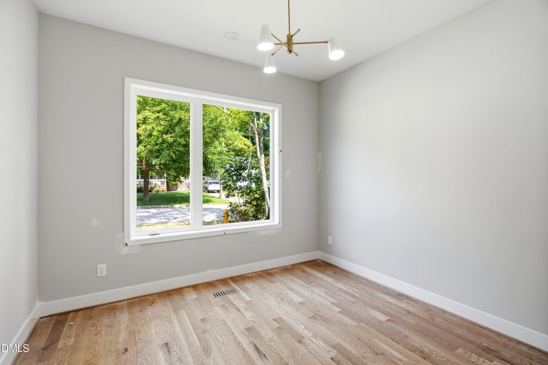 1809 Bennett St, Raleigh, NC 27604