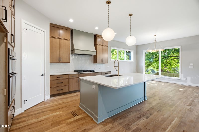1809 Bennett St, Raleigh, NC 27604