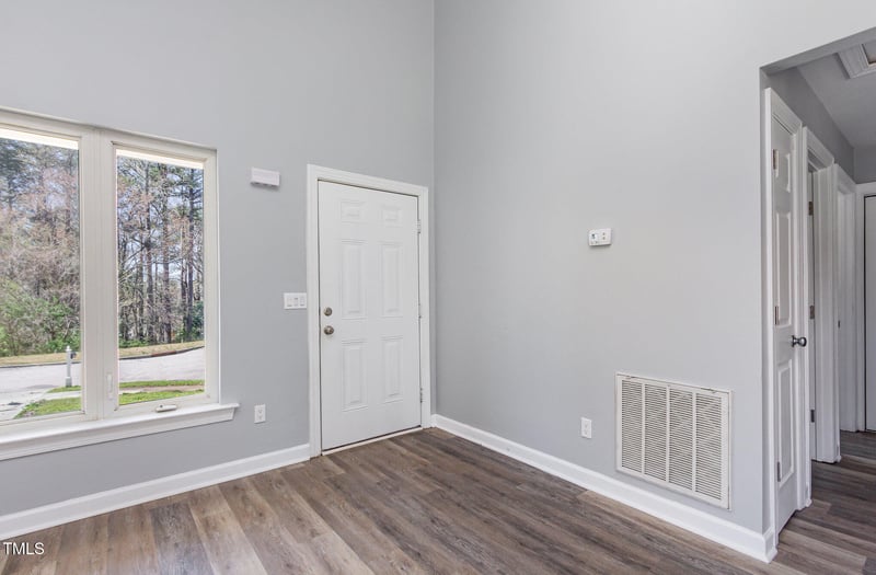 1809 Coltrane Ct, Raleigh, NC 27610